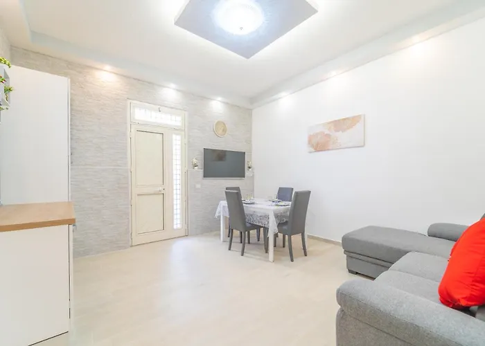 Appartement Domo Nora 2 *